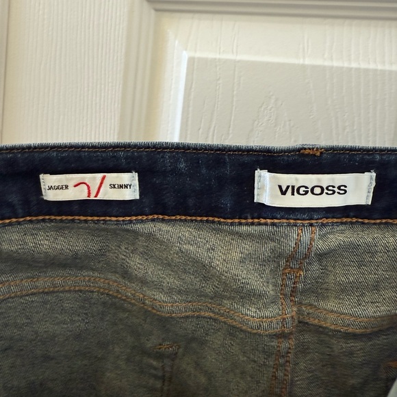 Vigoss Distressed Straight Leg Blue Jeans - Picture 2 of 8
